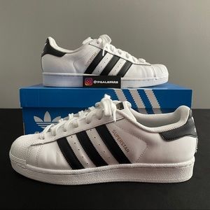 Adidas Superstar size 8
